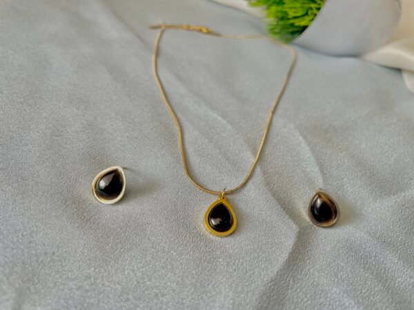 Affordable luxury jewellery from The White Store India