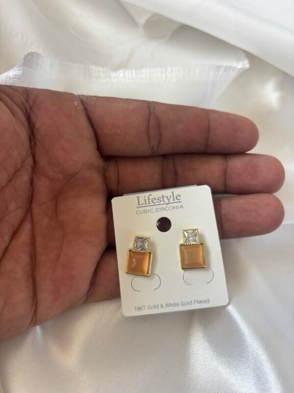 Premium everyday jewellery from The White Store India