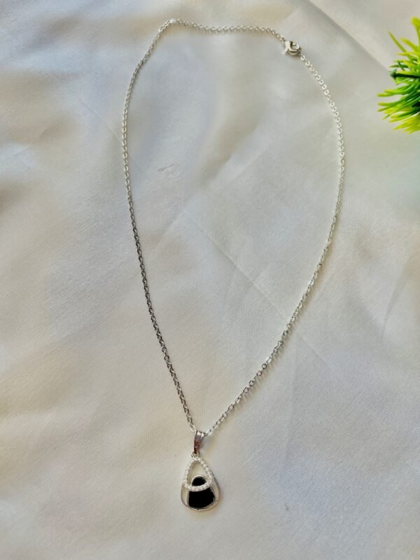 Premium everyday jewellery from The White Store India