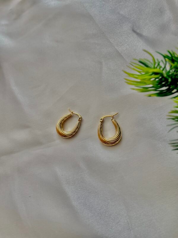 Premium everyday jewellery from The White Store India