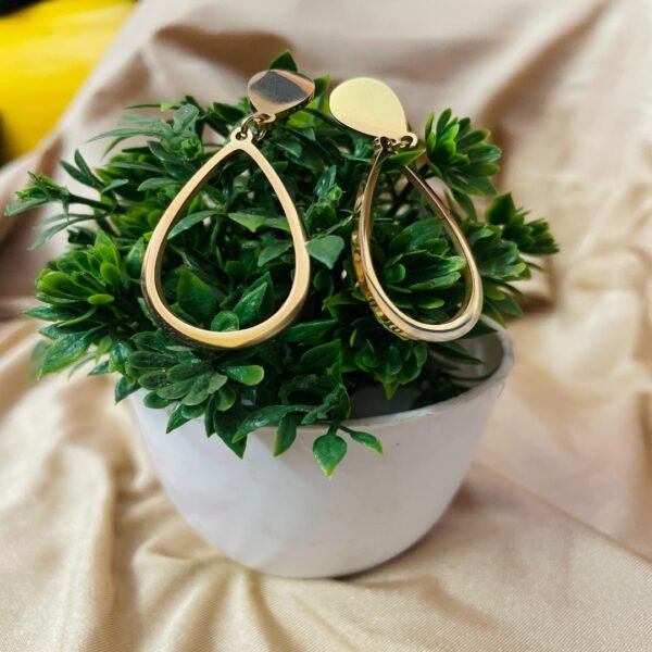 Modern jewellery collection for women | The White Store India