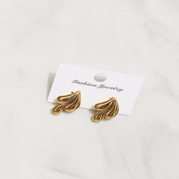 Premium everyday jewellery from The White Store India