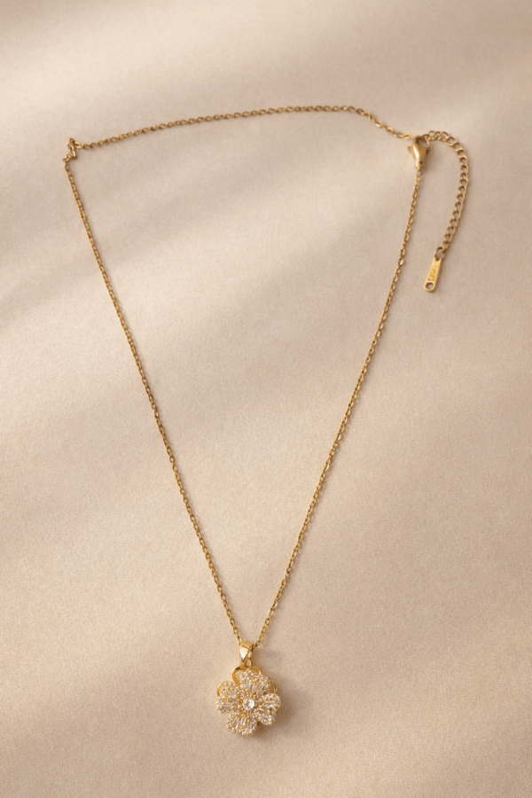 Bloomette Crystal Necklace